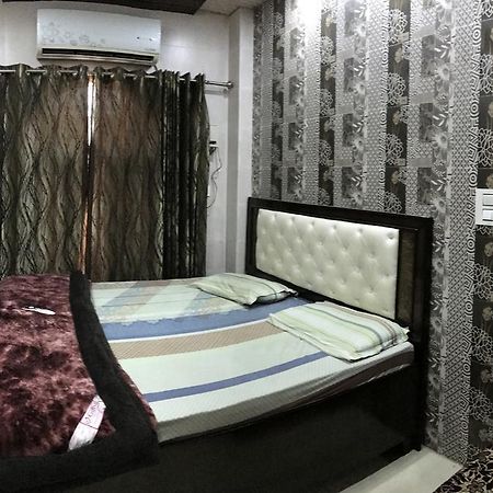 Hotel Prince Palace Patiāla Zewnętrze zdjęcie